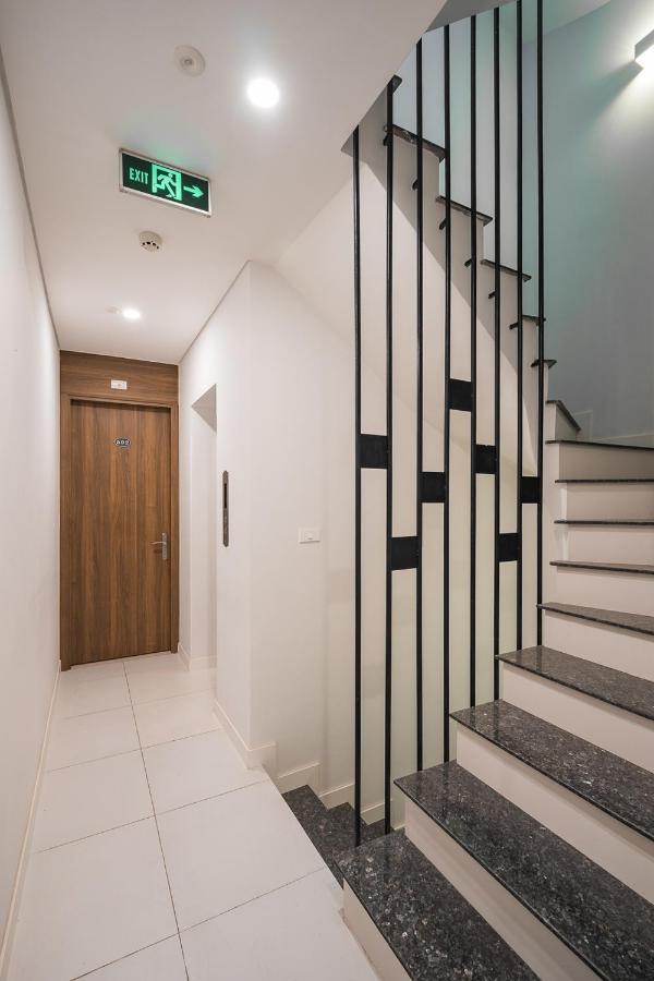 Narcissus Hotel & Apartment Hanoi Exteriör bild